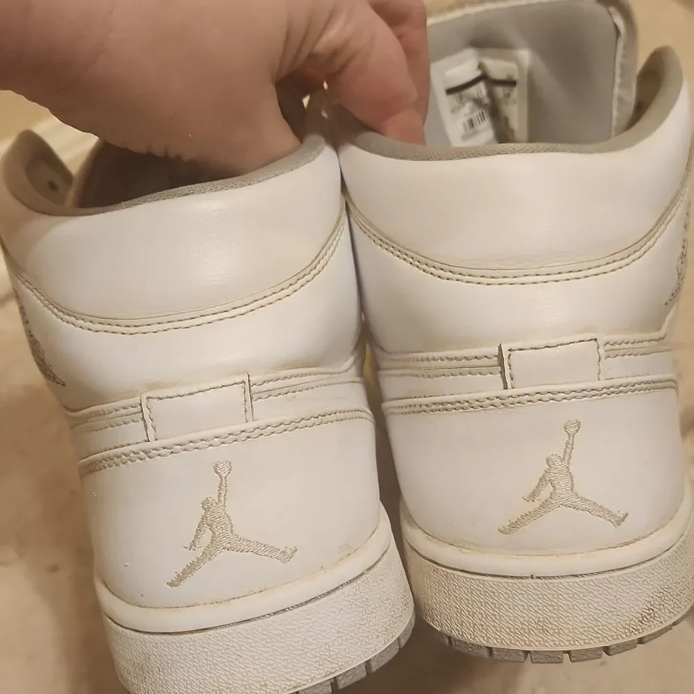 Nike Air Jordan Retro 1 High-Top Mid White Sneakers 554724-112 Men's Size 12